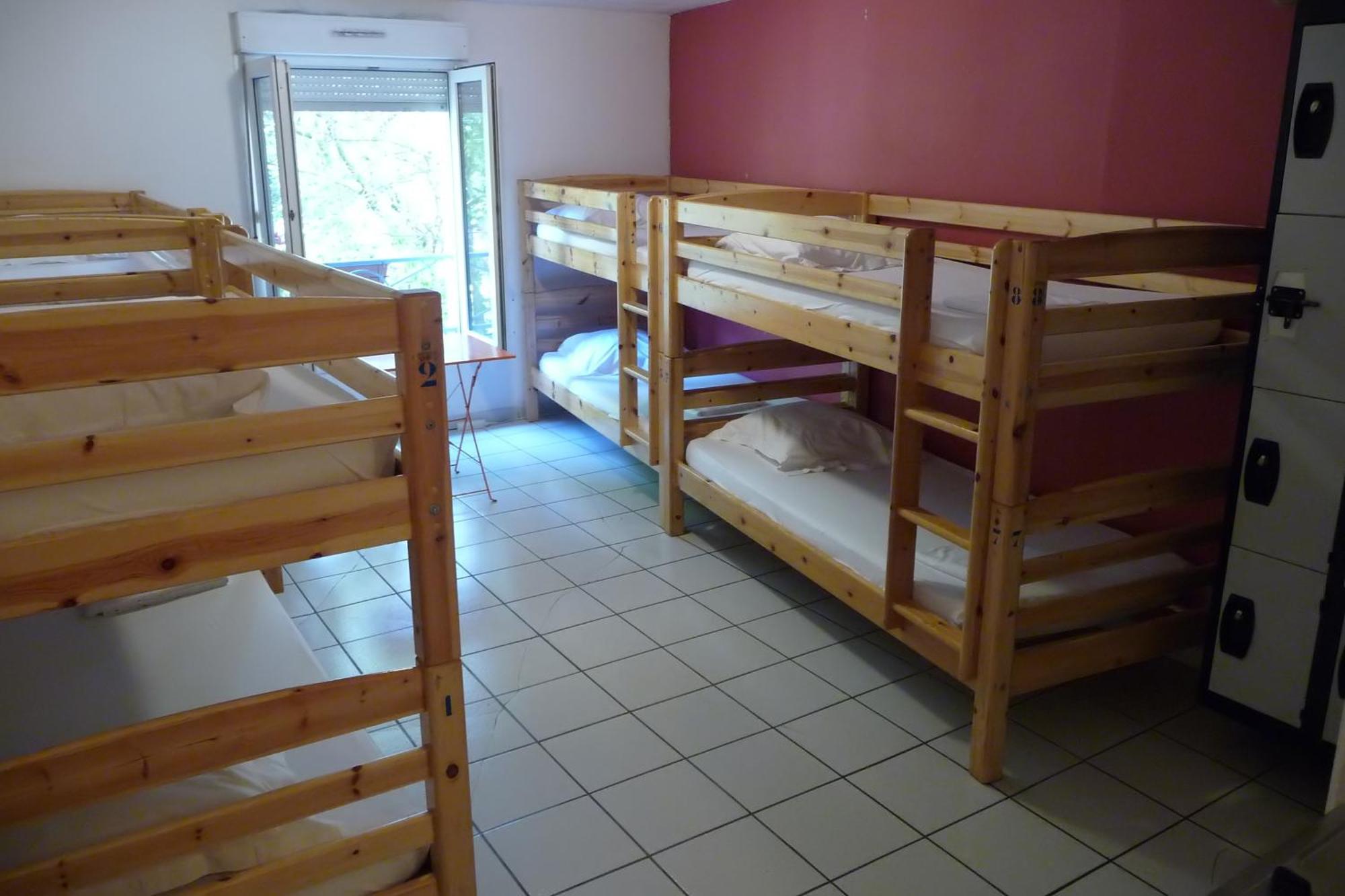 Bed in 8-Bed Mixed Dormitory Room